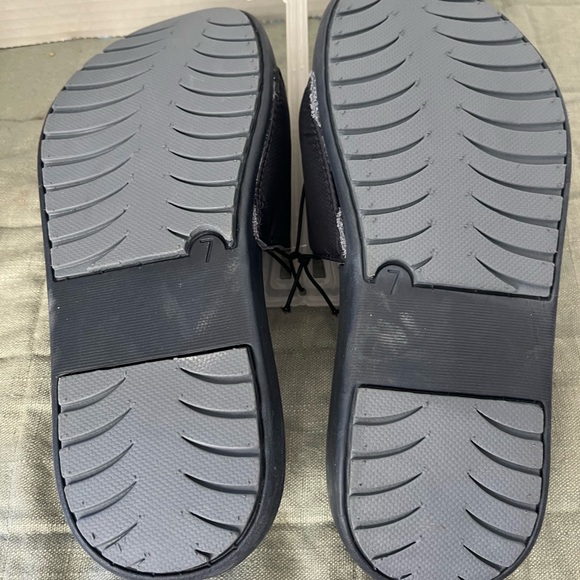 NWT All In Motion Men’s Navy Blue Slip On Sandals Size 7 - Picture 2 of 4